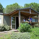 Lagrange Grand Bleu Vacances – Résidence Les Pescalunes Parque de vacaciones 2*