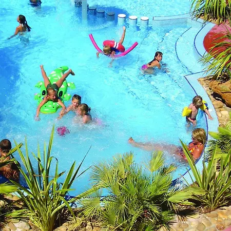 Lagrange Grand Bleu - Les Pescalunes 2*