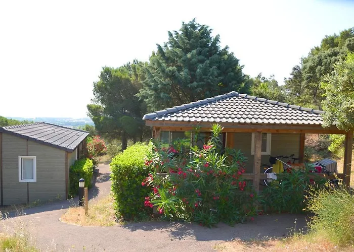 Lagrange Vacances Les Pescalunes 2* آجد